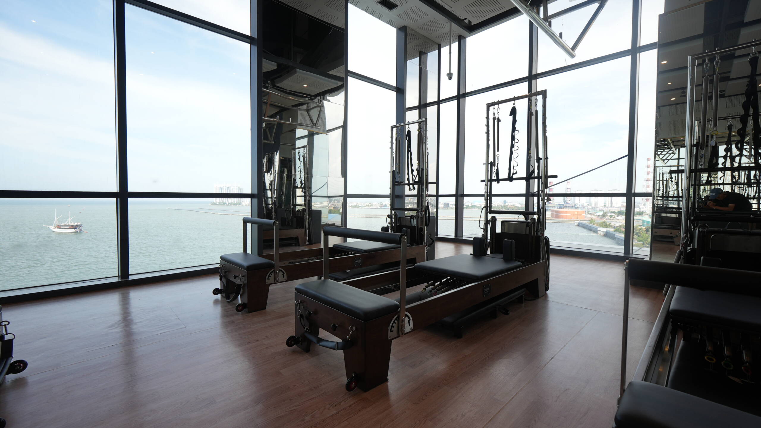 Reformer Pilates Studio(2)